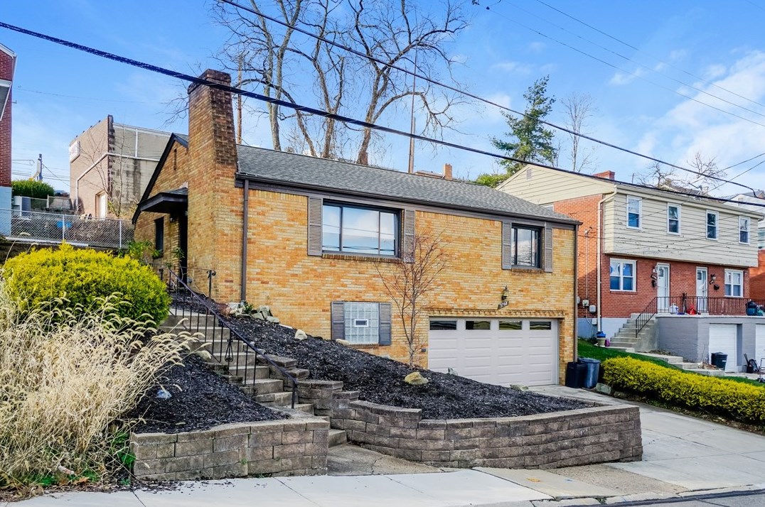 3798 Woodrow Ave, Pittsburgh, PA 15227