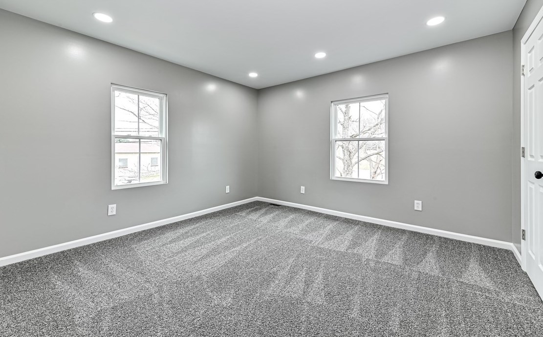 2002 Harlansburg Rd, New Castle PA  16101-2919 exterior