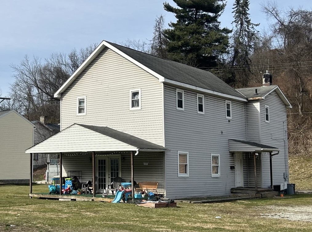 2206 Sylvan St, McKeesport, PA 15132