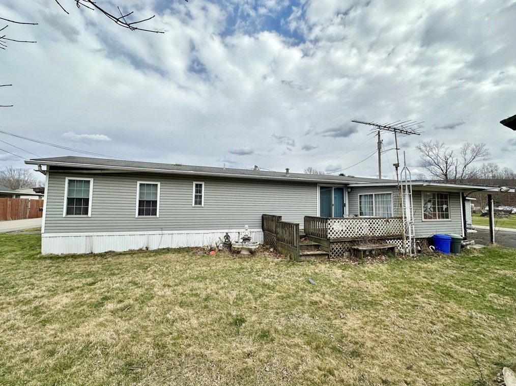 301 2nd St, Oliphant Furnace, PA 15401