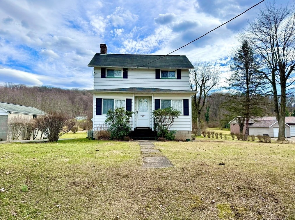 338 Pleasant Valley Rd, Connellsville, PA 15425
