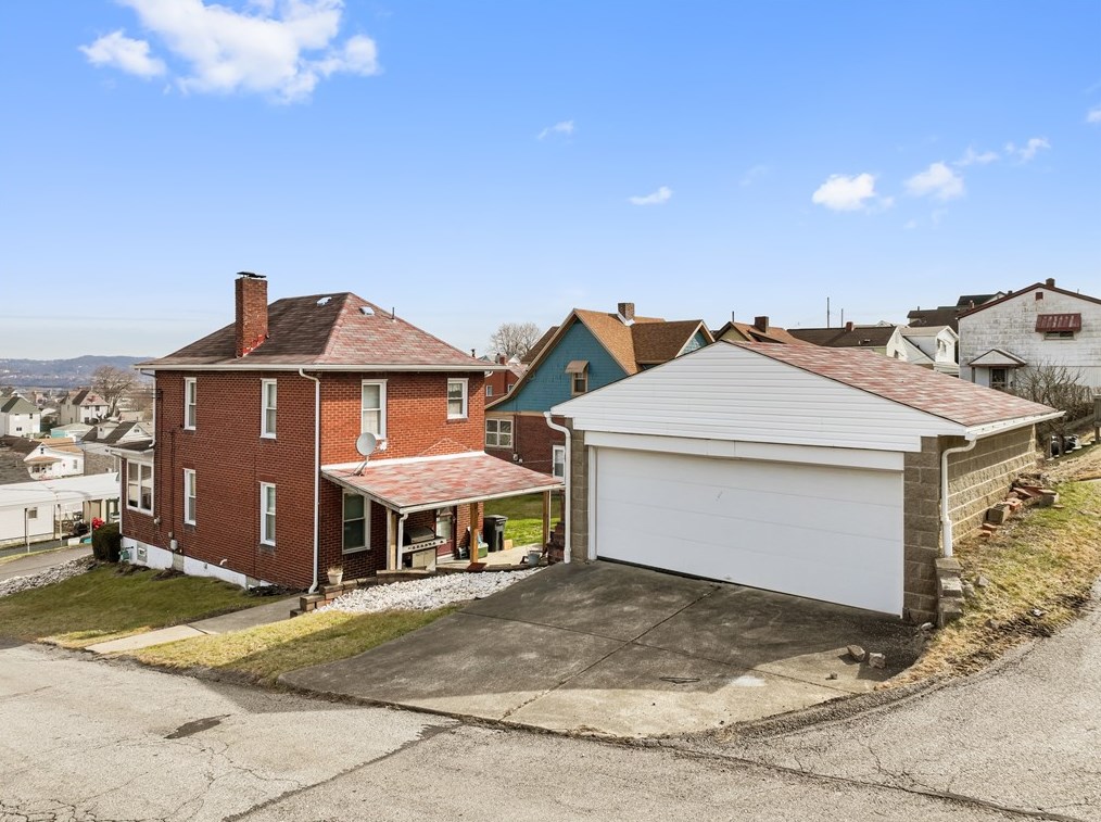 1000 Morton Ave, McKeesport, PA 15133