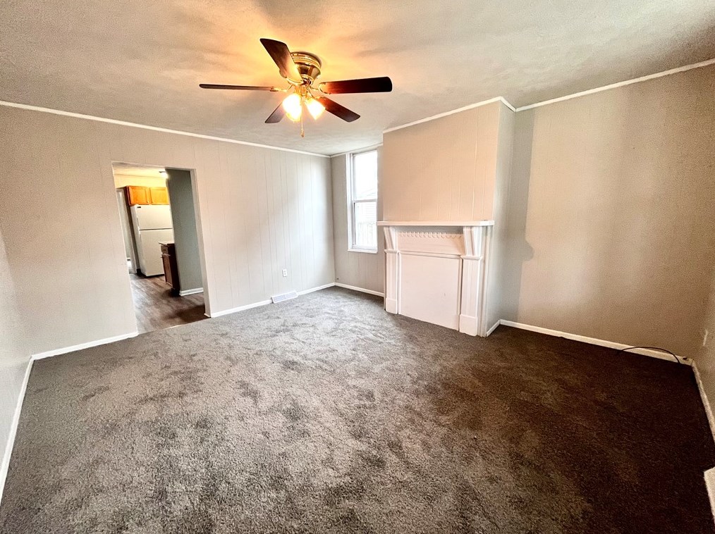 328 Jefferson St, Rochester, PA 15074-2004