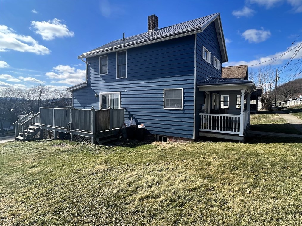 1334 Water St, Indiana, PA 15701-1626