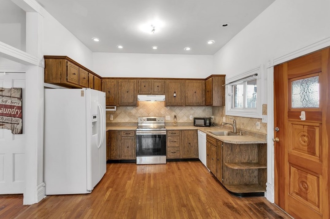 307 Liberty St, Perryopolis PA  15473-5306 exterior