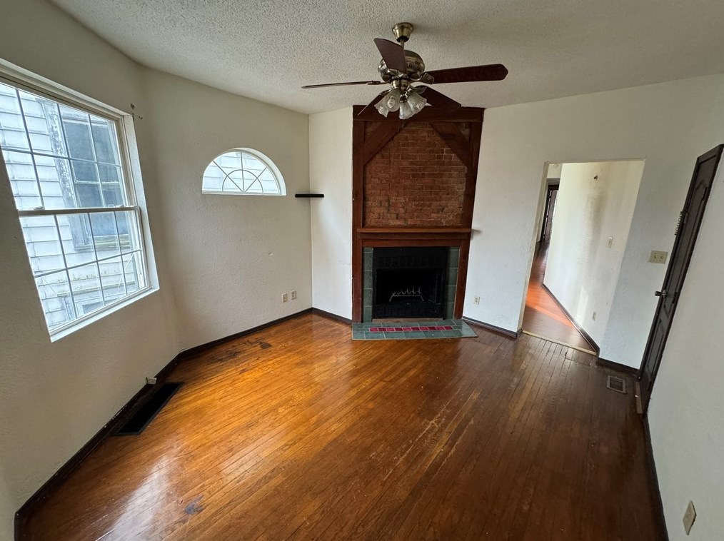 315 N Shenango St #1, New Castle, PA 16101