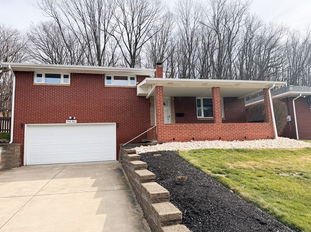 64 Meadowbrook Ave, Greensburg, PA 15601