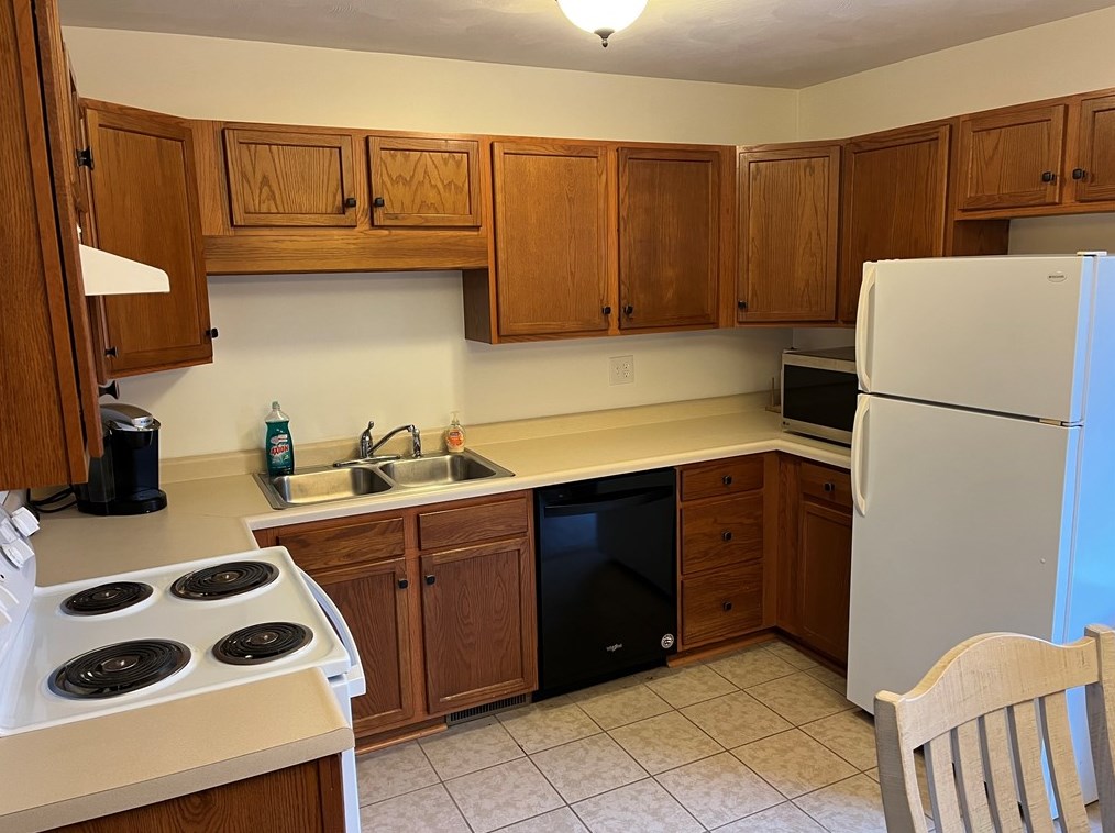 102 Thistle Dr, Greensburg, PA 15601