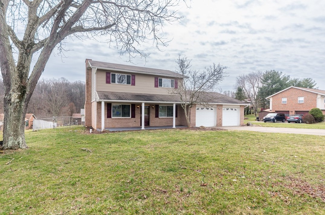 303 Virginia Cir, Oliphant Furnace, PA 15401-8918