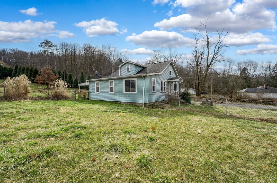 244 Overbrook Rd, Valencia, PA 16059-3028