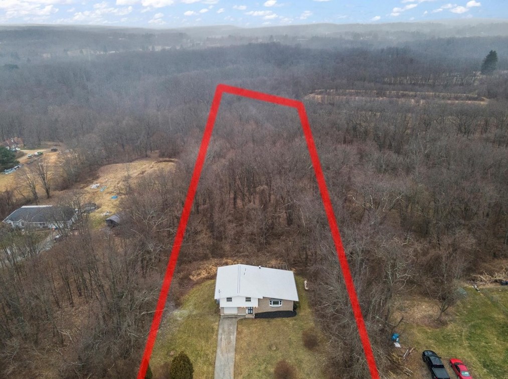108 Wood St, Industry, PA 15052-2104