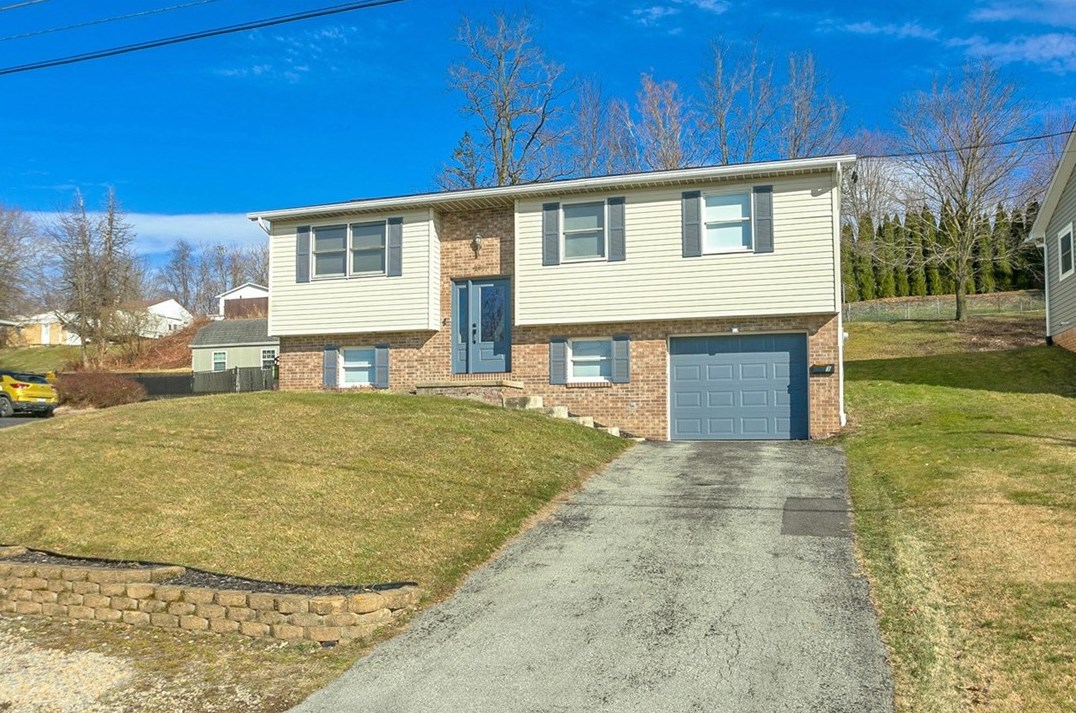 283 S Brady St, Blairsville, PA 15717