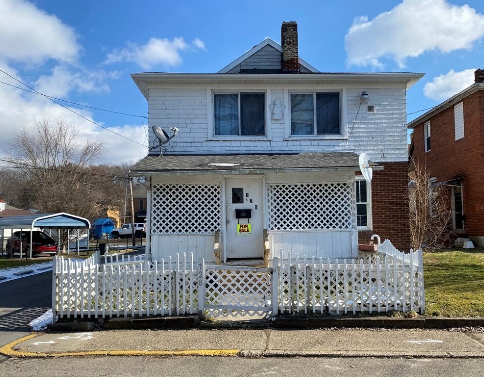 728 Grant Ave, Kittanning, PA 16201-1171