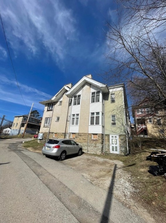 1621 Westfield St #c, Pittsburgh, PA 15216