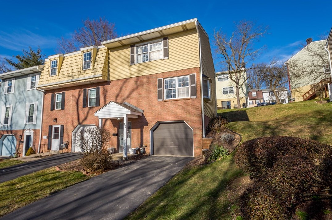 1307 Buckskin Trail, Bethel Park, PA 15102