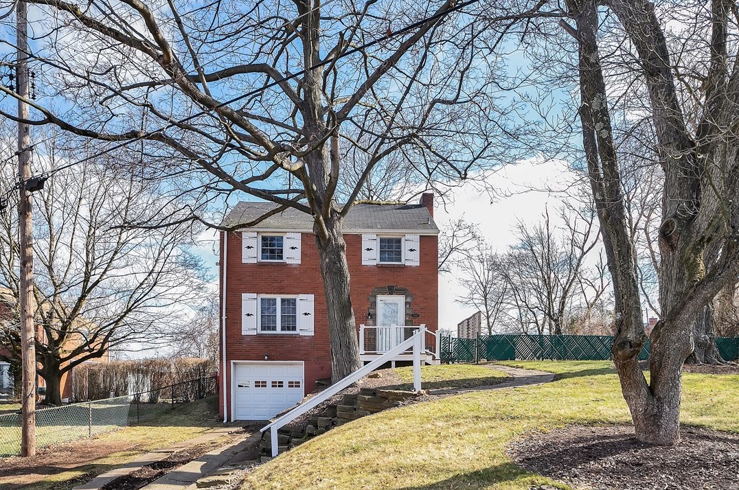 5702 Hilltop Ave, Verona, PA 15147