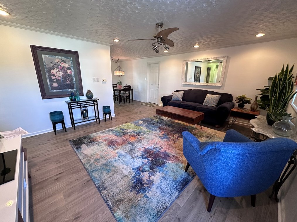 4039 Crestwood Dr, Gibsonia, PA 15044-7816