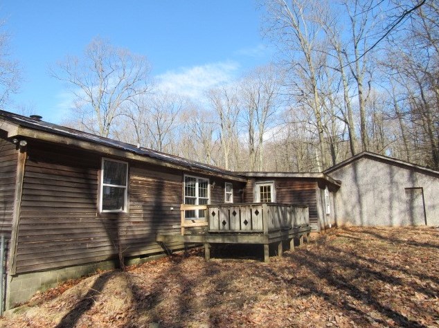 763 W Mountainview Rd, Acme, PA 15610