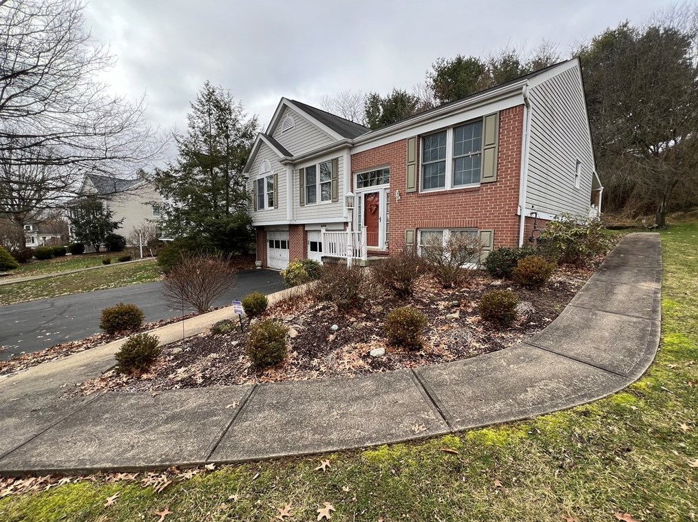 609 Deerwatch Dr, Canonsburg, PA 15317-5024