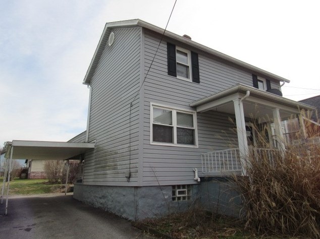 117 Richmond St, Loyalhanna, PA 15661-9706