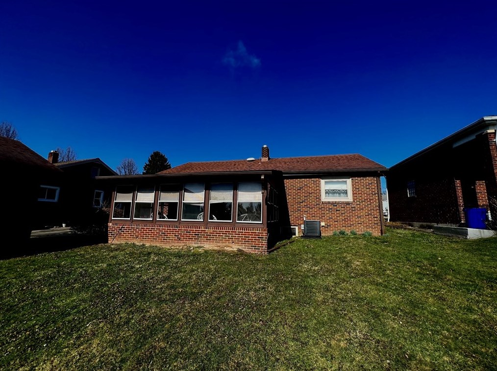 213 W Fairmont Ave, New Castle, PA 16105