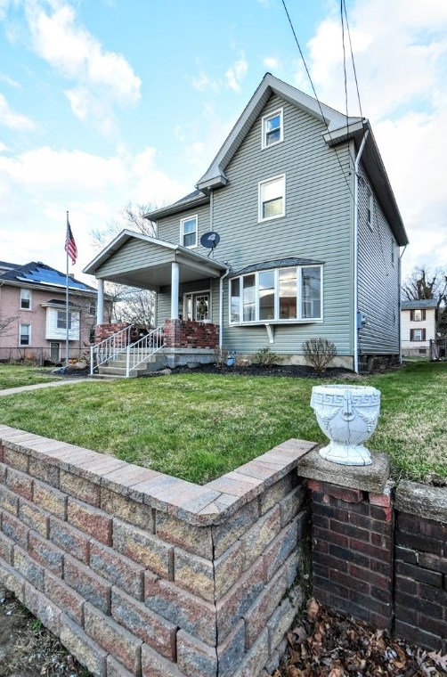 1125 Race St, Connellsville, PA 15425