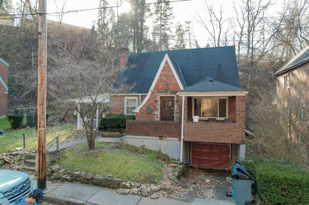 1410 Ravine St, Mckeesport, PA 15132-4808