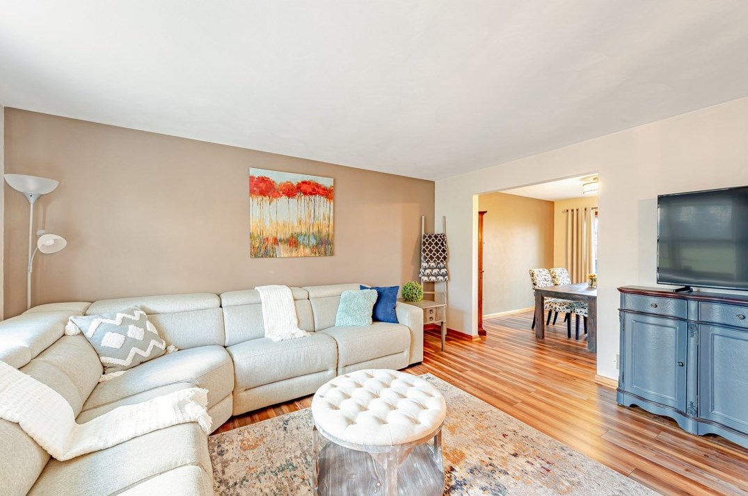 4048 Greenridge Dr, Verona, PA 15147-2224