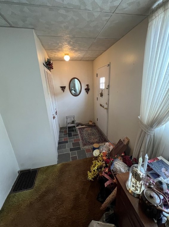 207 Mckean Ave, North Charleroi, PA 15022-1414