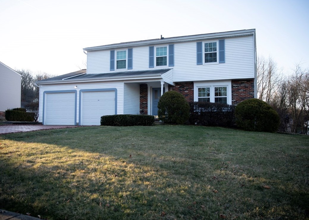360 Constellation Dr, Freedom, PA 15042-2714