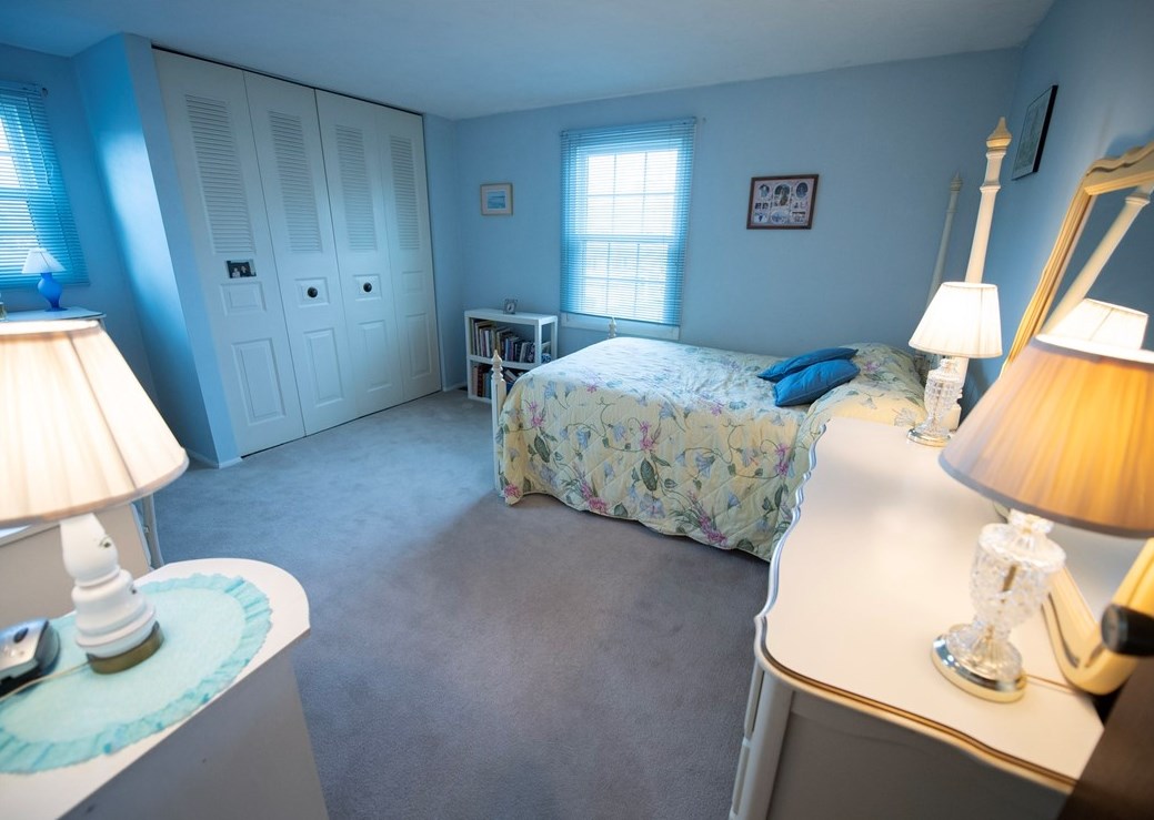 360 Constellation Dr, Freedom PA 15042-2713 exterior