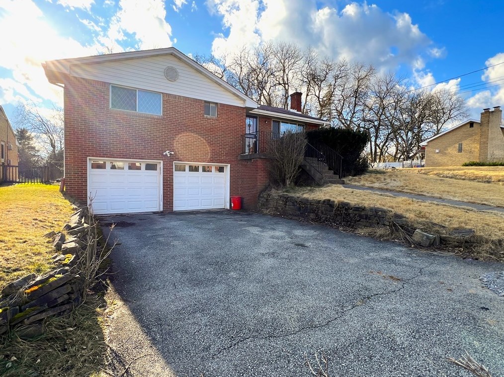 107 Vincent Dr, Verona, PA 15147