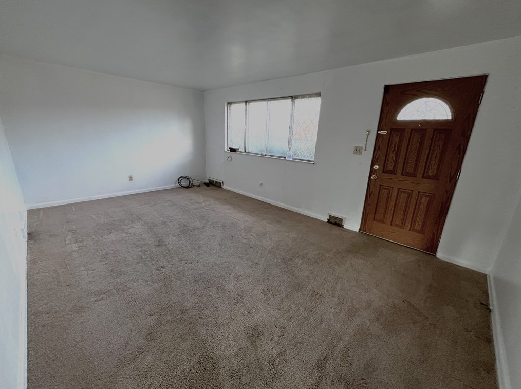 107 Vincent Dr, Verona PA  15147-3213 exterior