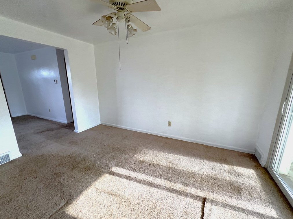 107 Vincent Dr, Verona PA  15147-3213 exterior