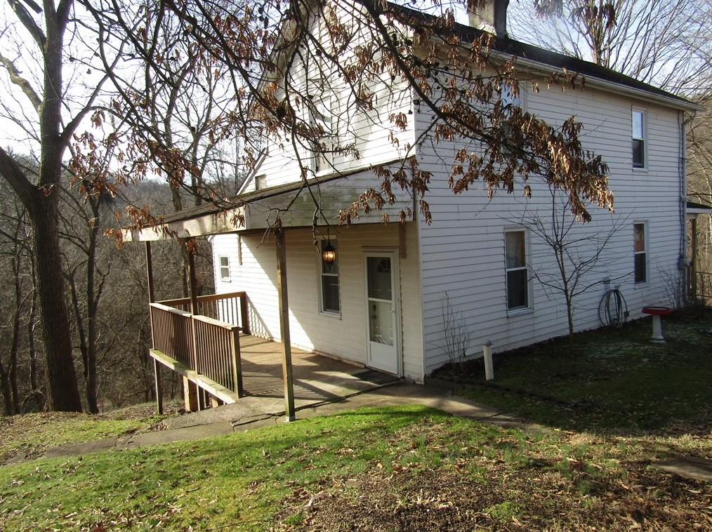 130 Main St, Smock, PA 15480-2000