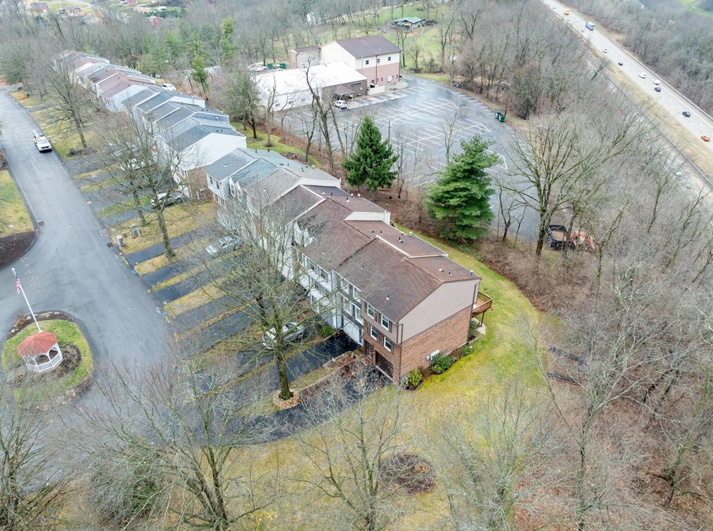 375 W Redrome South, Bridgeville, PA 15017