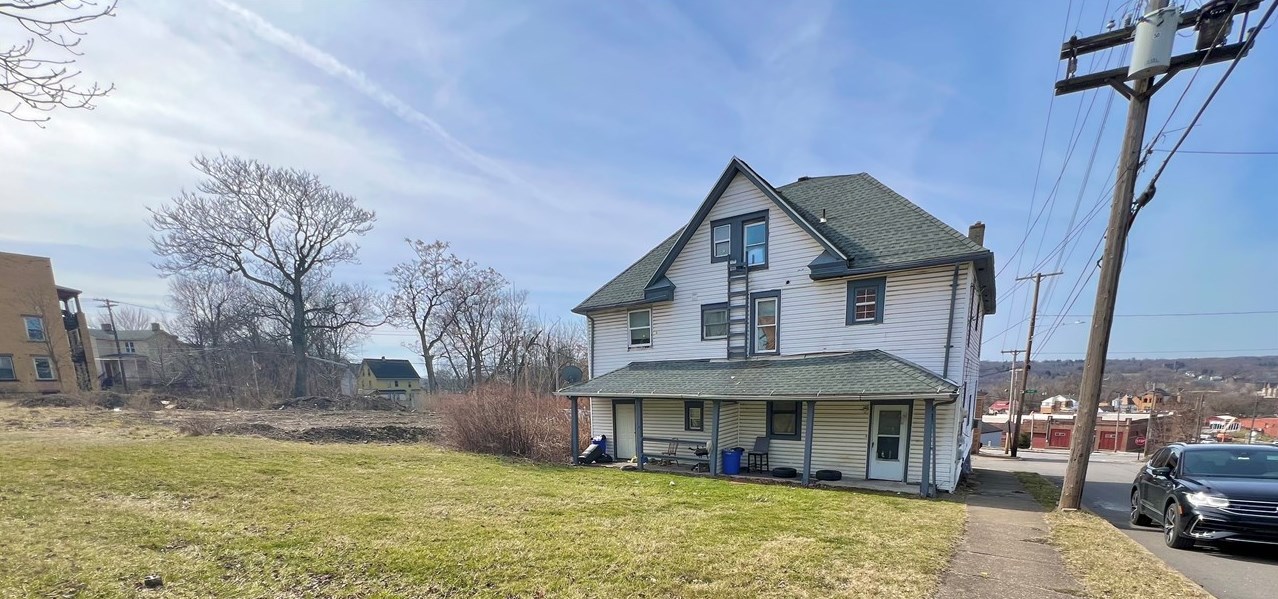 501 S Walnut St, New Castle, PA 16101