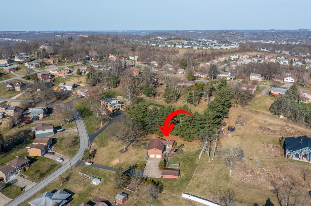 106 Mcgregor Dr, Canonsburg PA  15317-2237 exterior