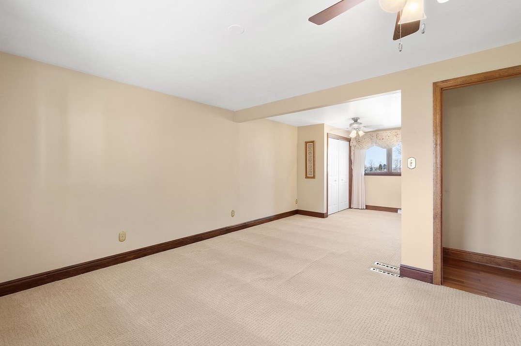 106 Mcgregor Dr, Canonsburg PA  15317-2237 exterior