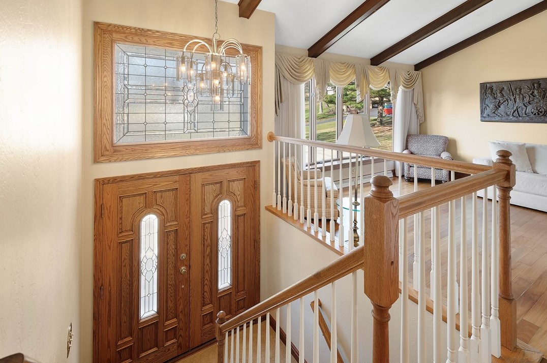 106 Mcgregor Dr, Canonsburg PA  15317-2237 exterior