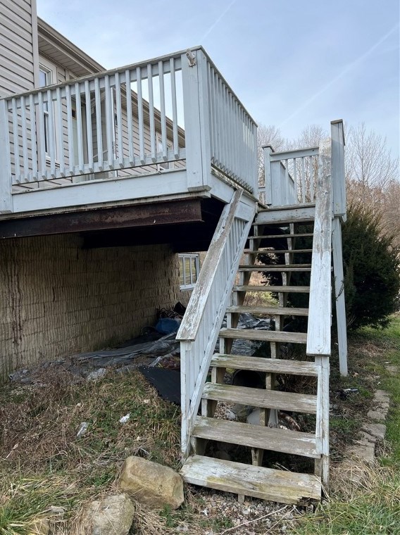 1285 Old Pulaski Rd, New Castle, PA 16105