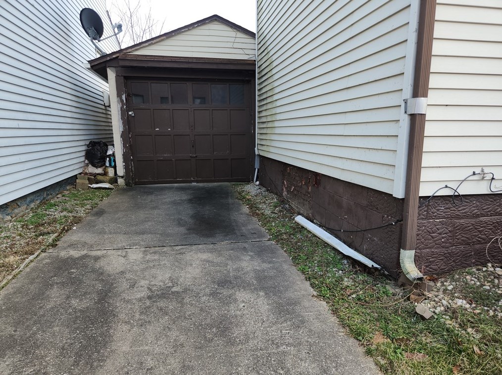 105 6th St, Monongahela, PA 15063-2601