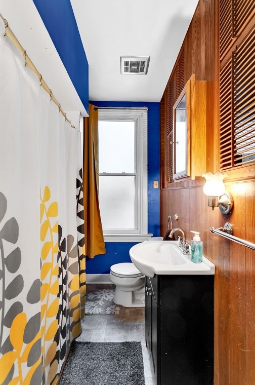 213 Elizabeth St, Pittsburgh PA  15207-1819 exterior