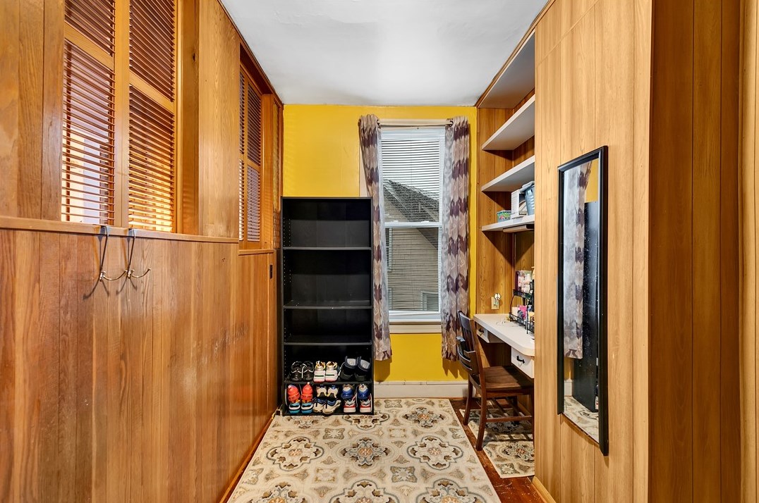 213 Elizabeth St, Pittsburgh PA  15207-1819 exterior