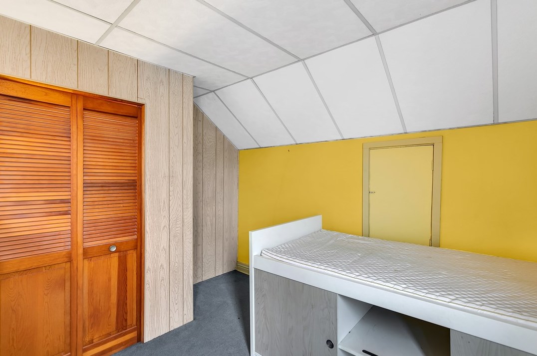 213 Elizabeth St, Pittsburgh PA  15207-1819 exterior