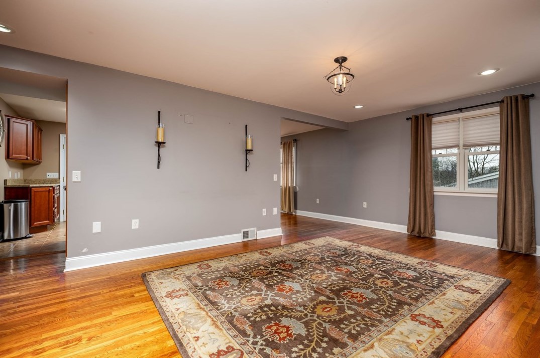 2866 Grandview Dr, Allison Park, PA 15101-2312