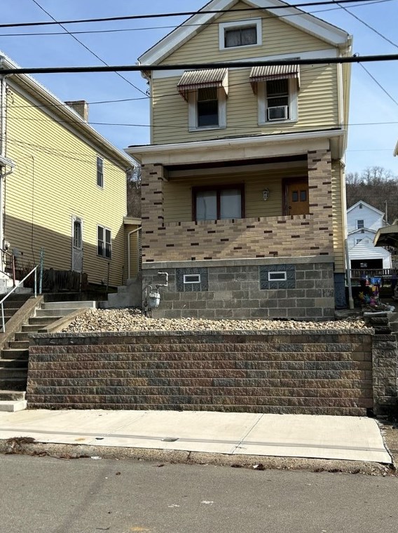 625 Indiana Ave, Glassport, PA 15045