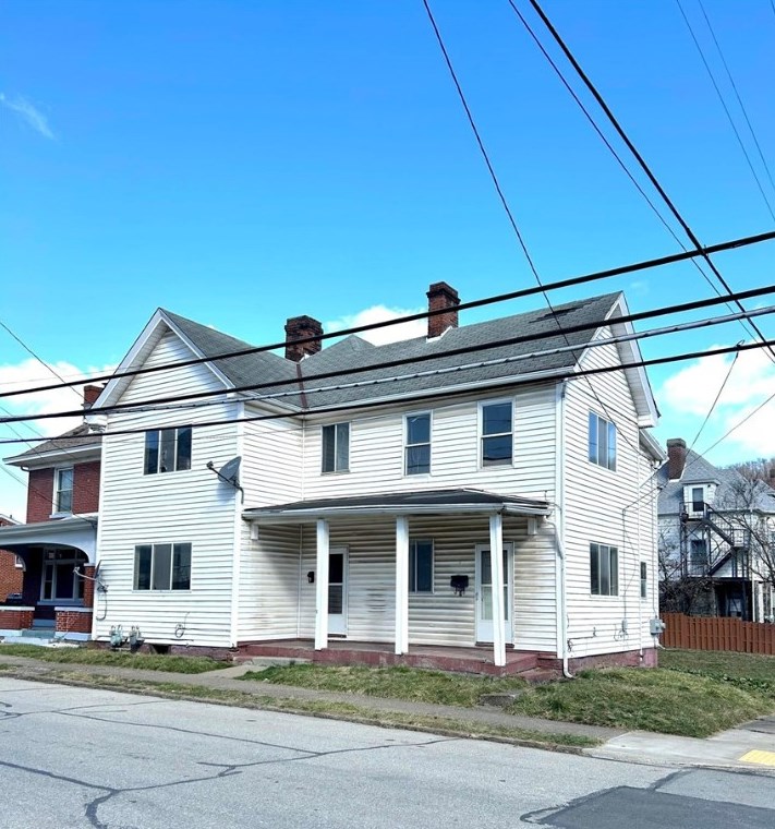 901 Chess St, Monongahela, PA 15063