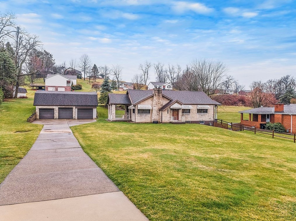 771 Whitehead Ln, North Huntingdon, PA 15642