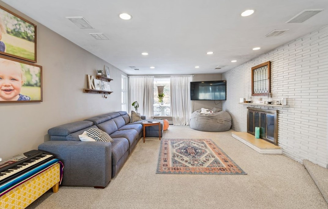 5311 Georgiann Dr, Gibsonia PA  15044-9659 exterior